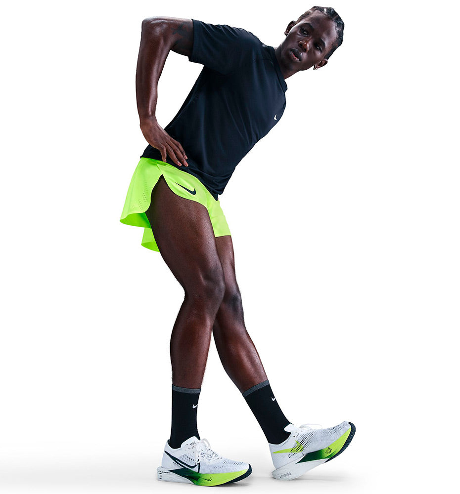 Short Running_Hombre_Nike Aeroswift