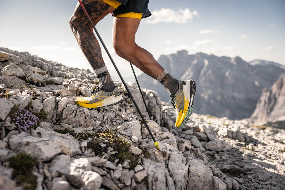 Brooks Catamount 3 para desafiar tus límites en los terrenos más desafiantes.