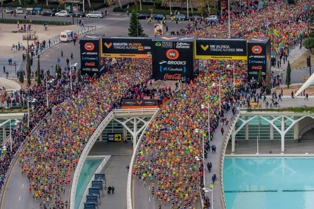 ENCUENTRO DE URBAN RUNNERS EN LA MARATÓN 10K VALENCIA