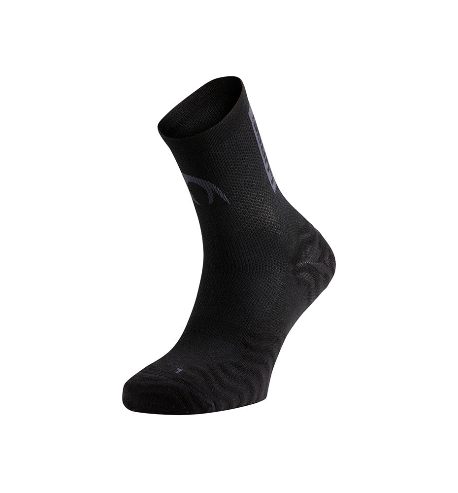 Calcetines Running_Unisex_LURBEL Pista Four