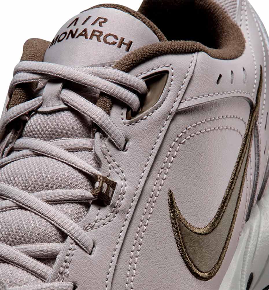 Nike Air Monarch IV Casual Shoes