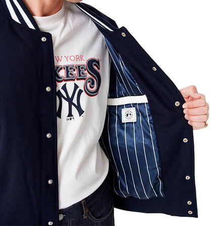 Chaqueta Casual_Hombre_NEW ERA Mlb Lifestyle Vrsty Jckt Neyyan