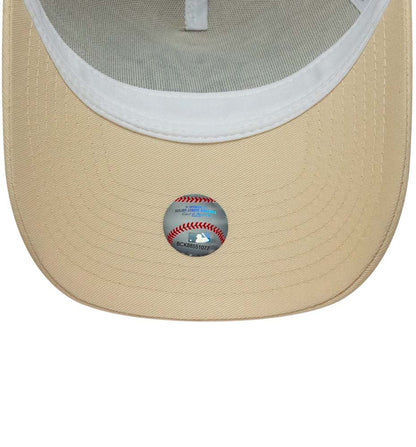 Gorra Casual New Era Outline Ef Trucker NY YANKEES