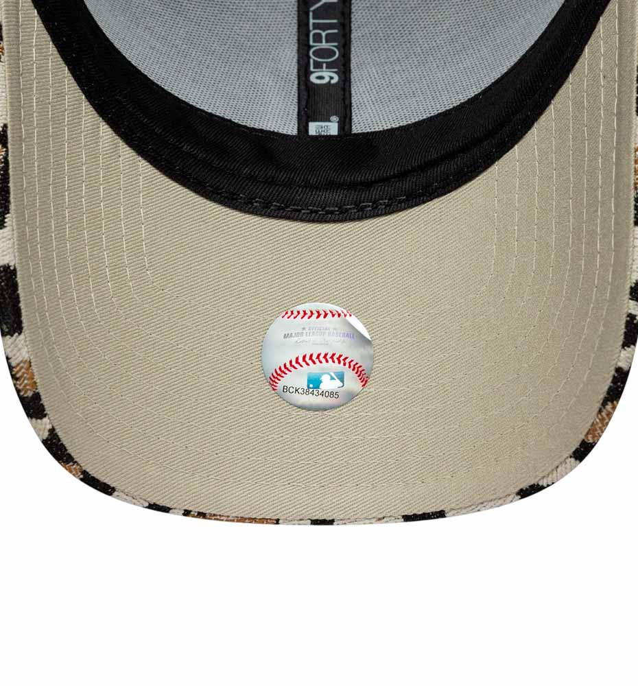 New Era Women's Leopard Midi 9forty Neyyan Casual Cap/Visor