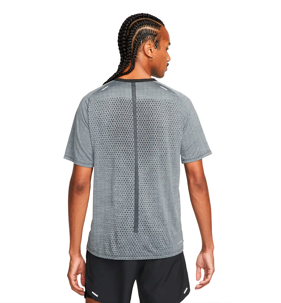 T-shirt M/c Running_Men_Nike Dri-fit Adv Techknit Ultra