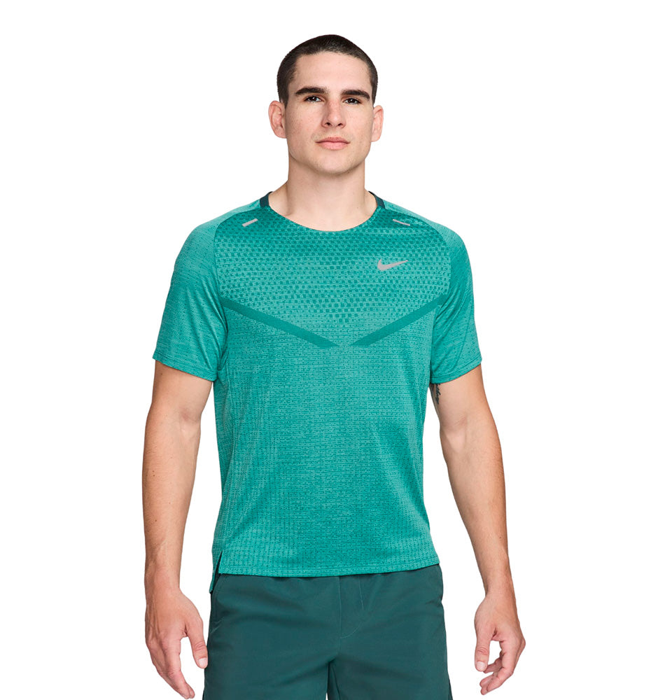 Camiseta M/c Running_Hombre_Nike Dri-fit Adv Techknit Ultra