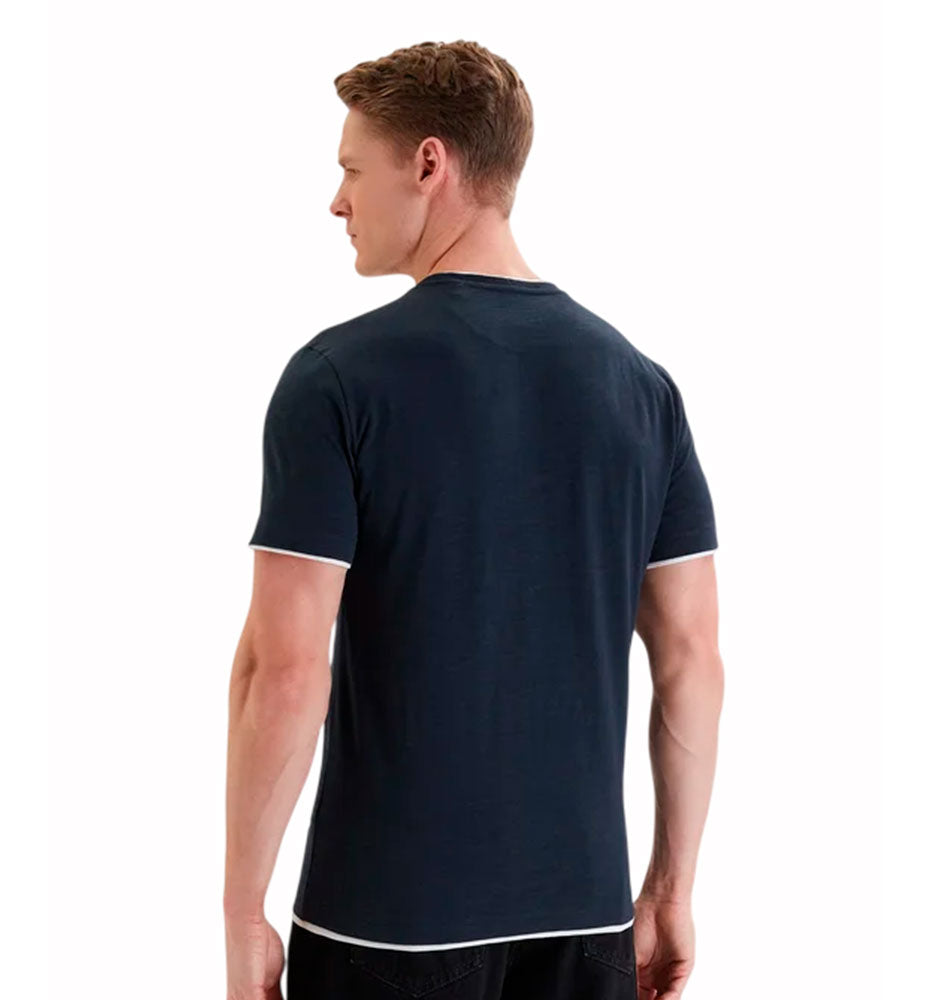 Camiseta Casual Guess Double Layer