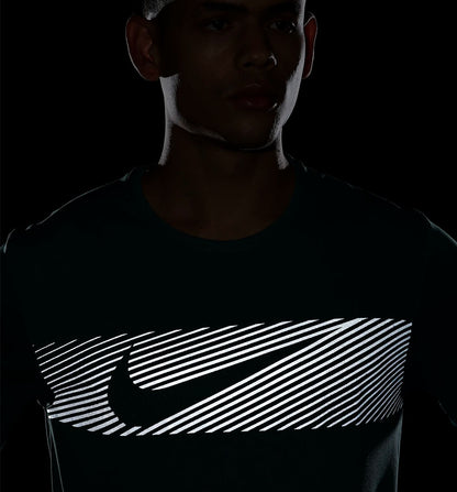 Camiseta M/c Running_Hombre_Nike Miler Flash