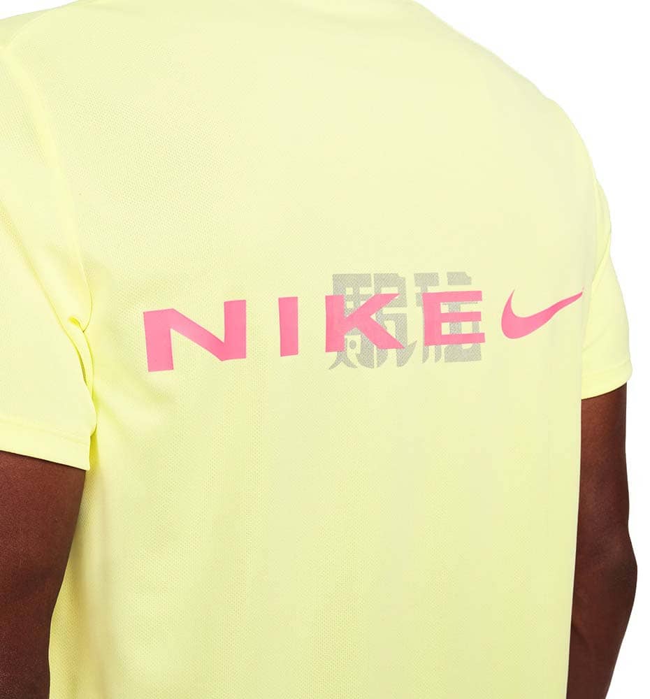 Camiseta M/c Running_Hombre_NIKE M Nk Df Uv Ss Miler Hkne