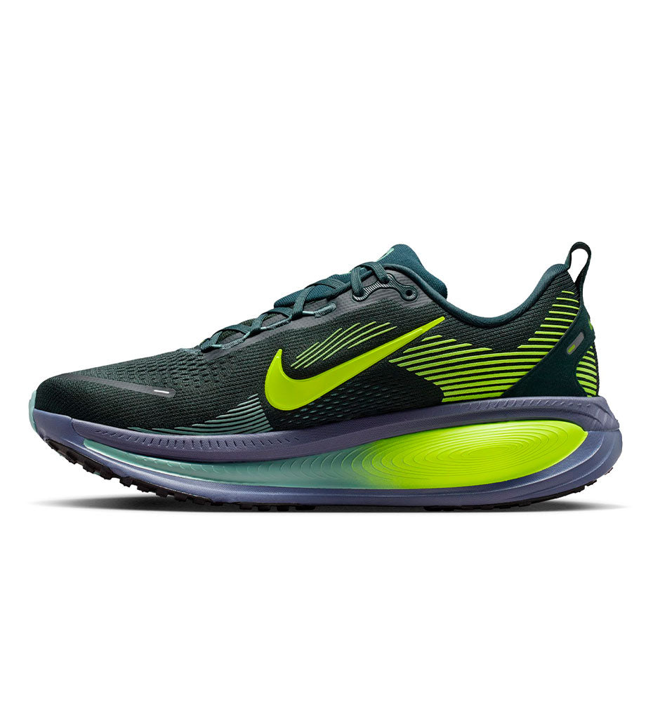 Running Shoes_Men_NIKE Vomero 18 M