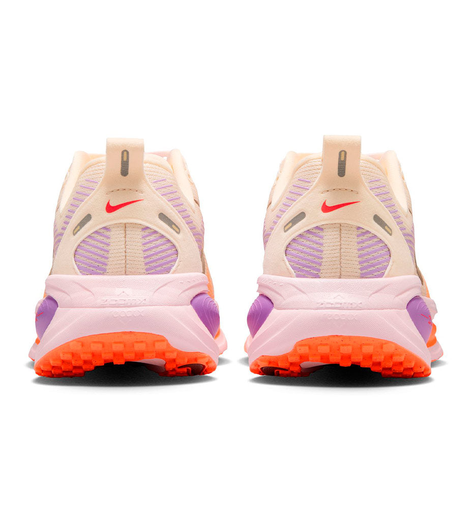 Nike Vomero 18 Running Shoes