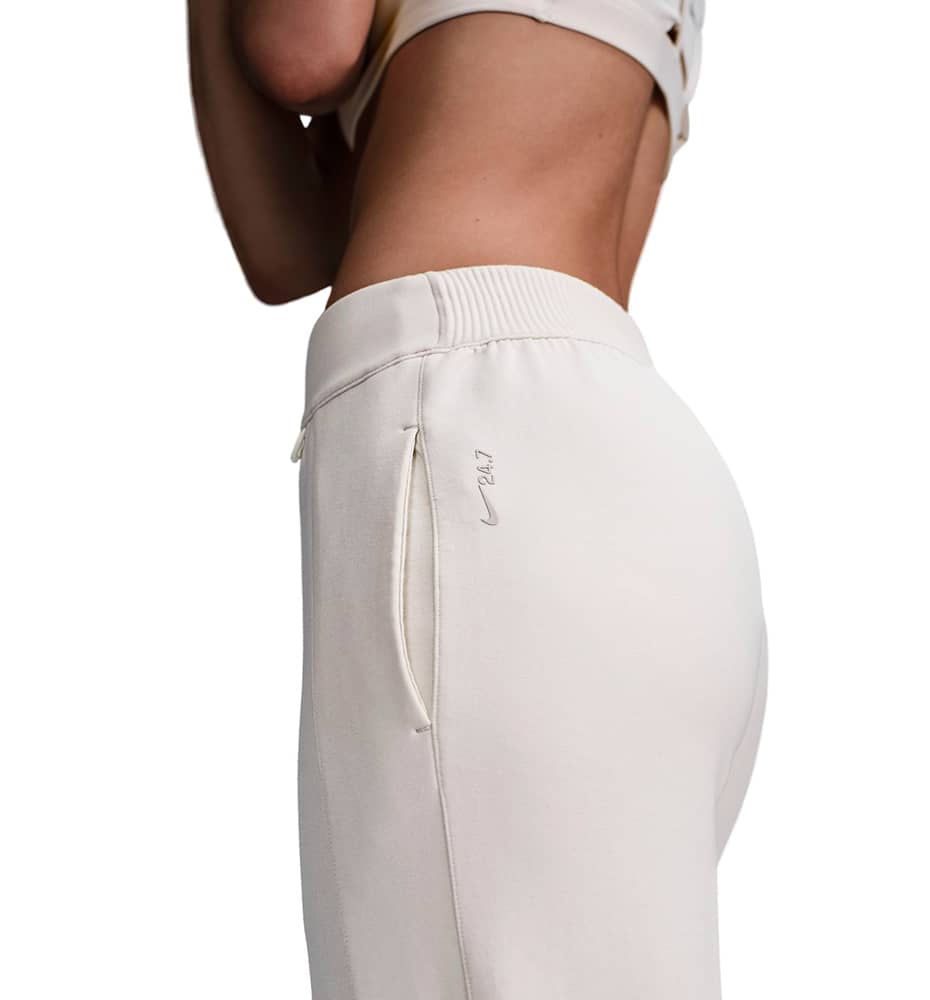 Pantalón Casual_Mujer_Nike 24.7 Impossiblysoft