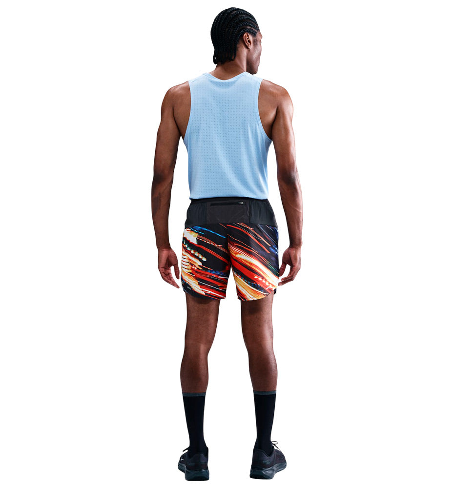 Short Running_Hombre_NIKE Stride 7in