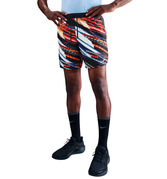 Short Running_Hombre_NIKE Stride 7in