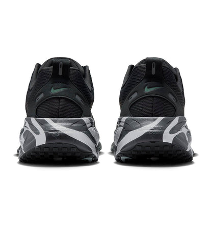 Running Shoes_Men_NIKE Vomero 18 M