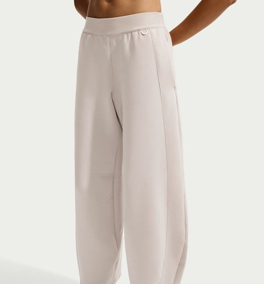 Pantalón Casual Nike 24.7 Impossiblysoft