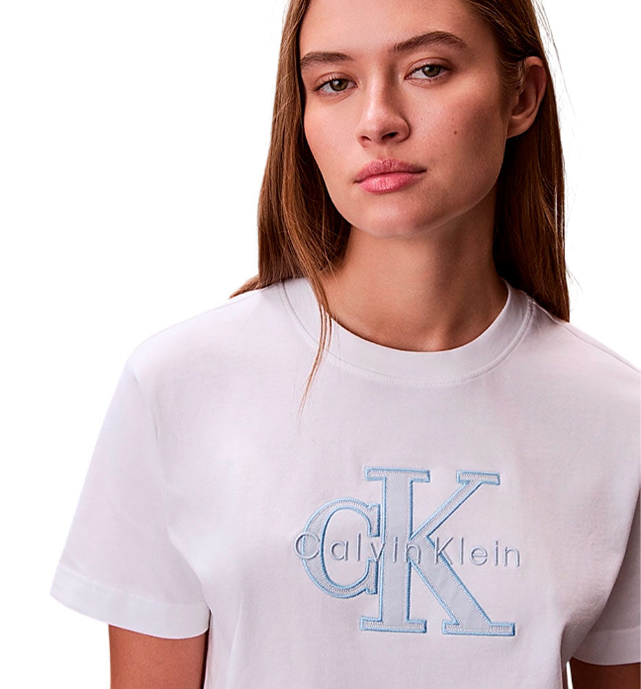 Camiseta Casual Calvin Klein Hero Classic Monologo New Tec