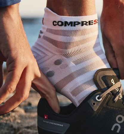 Calcetines Running_Unisex_COMPRESSPORT Pro Racing Socks V4.0 Ultralight